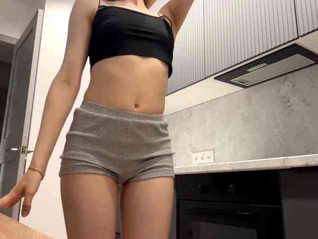 RuthieMilburn webcam