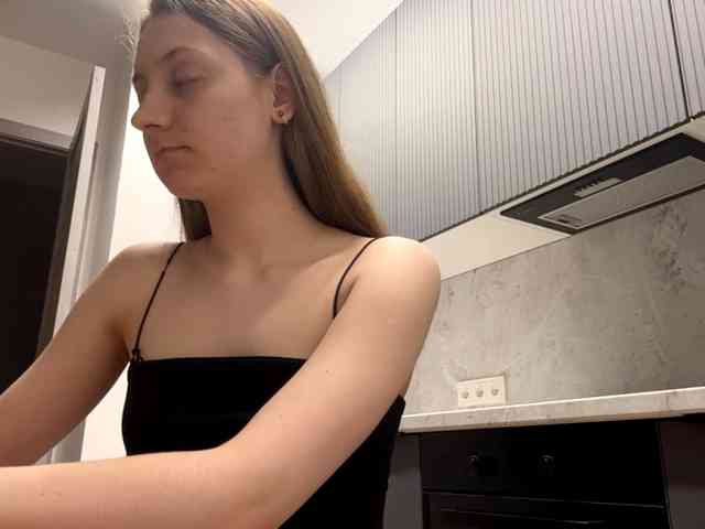 RuthieMilburn webcam
