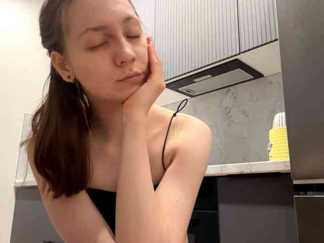 RuthieMilburn webcam