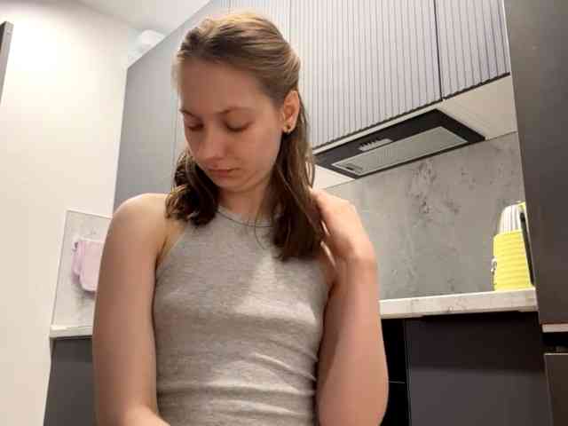 RuthieMilburn webcam