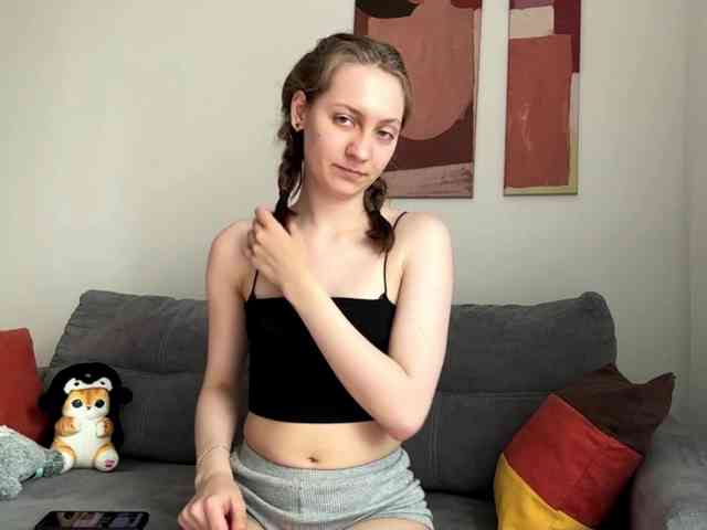 RuthieMilburn webcam