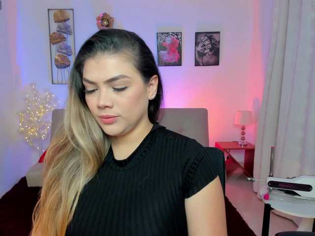 Sofia-Velvet live cam on BongaCams