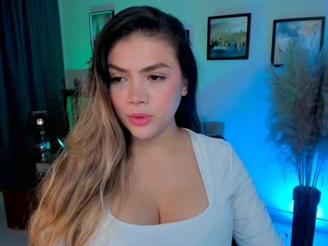 Sofia-Velvet live cam on BongaCams
