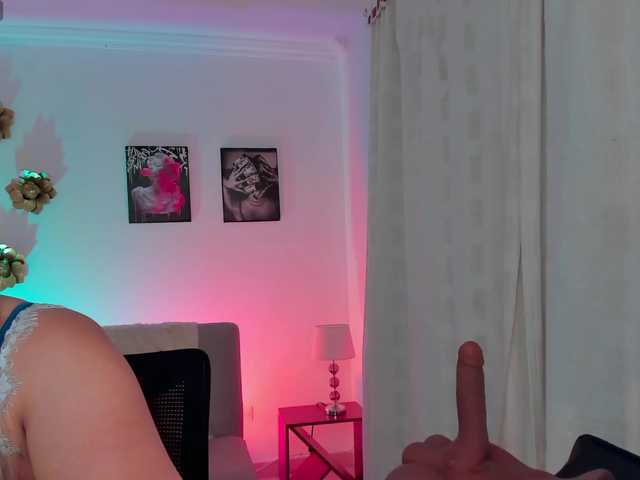 Sofia-Velvet live cam on BongaCams