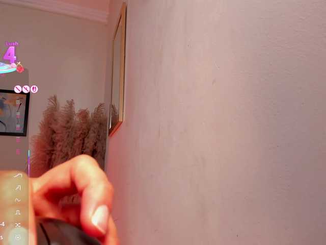 Sofia-Velvet live cam on BongaCams