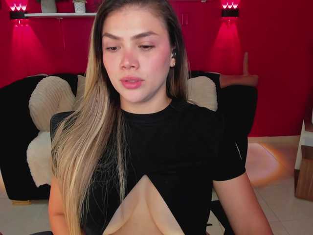 Sofia-Velvet live cam on BongaCams