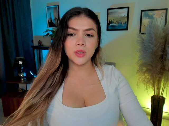 Sofia-Velvet live cam on BongaCams
