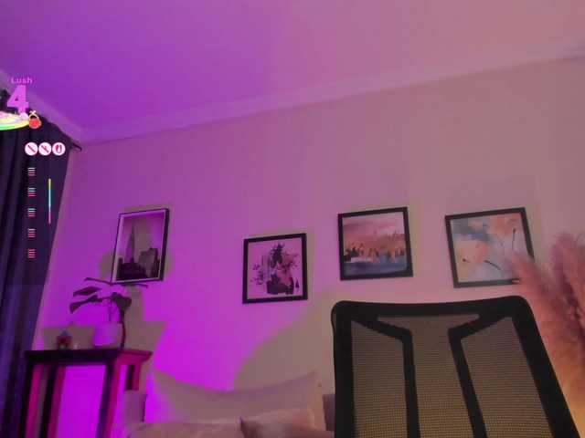 Sofia-Velvet live cam on BongaCams