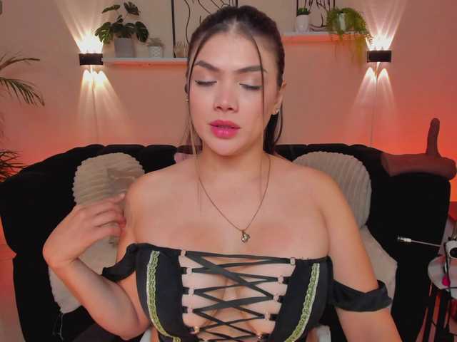 Sofia-Velvet live webcam show