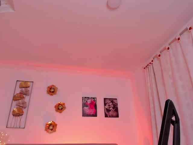 Sofia-Velvet webcam