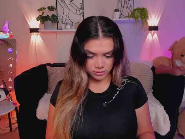 Sofia-Velvet webcam