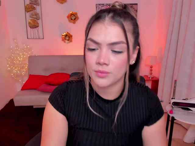 Sofia-Velvet webcam