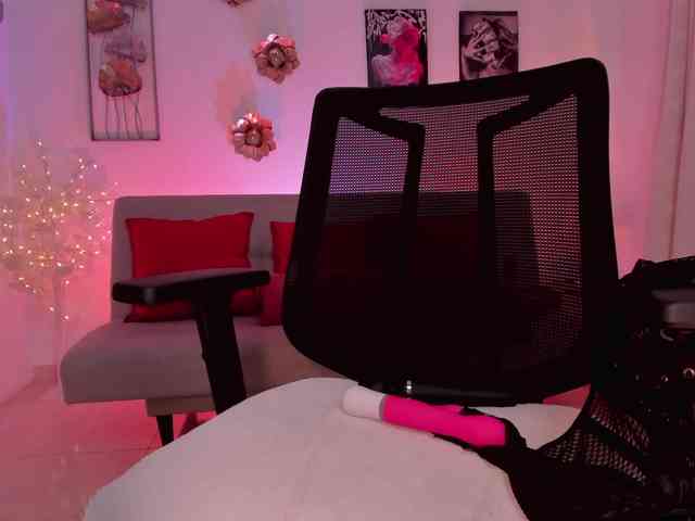 Sofia-Velvet webcam