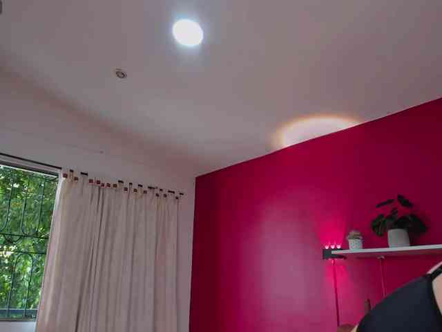 Sofia-Velvet webcam