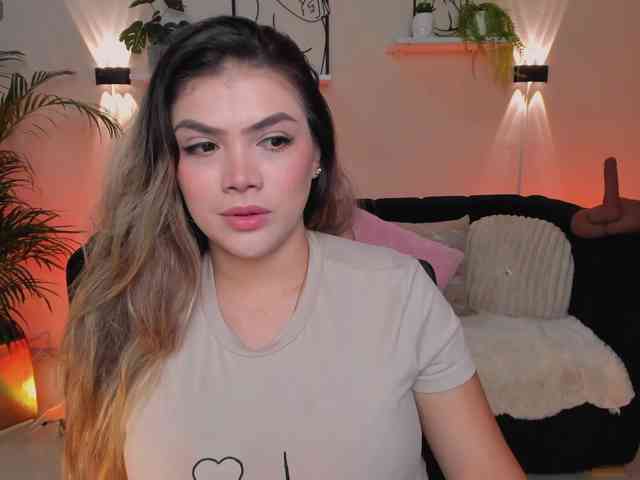 Sofia-Velvet webcam