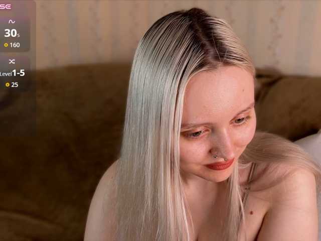 ialiceland live cam on BongaCams