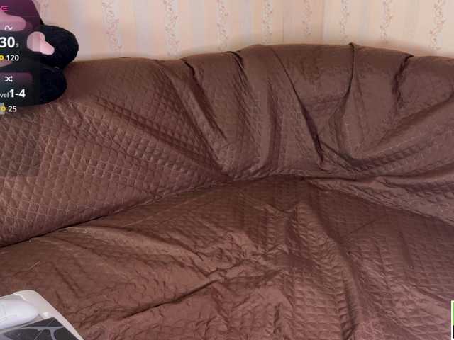 ialiceland live cam on BongaCams
