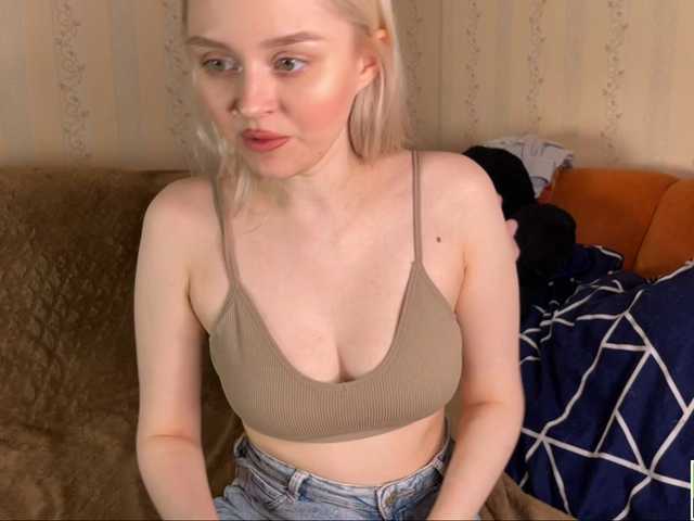 ialiceland live cam on BongaCams