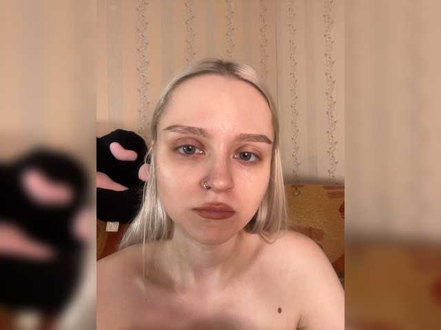 ialiceland live cam on BongaCams