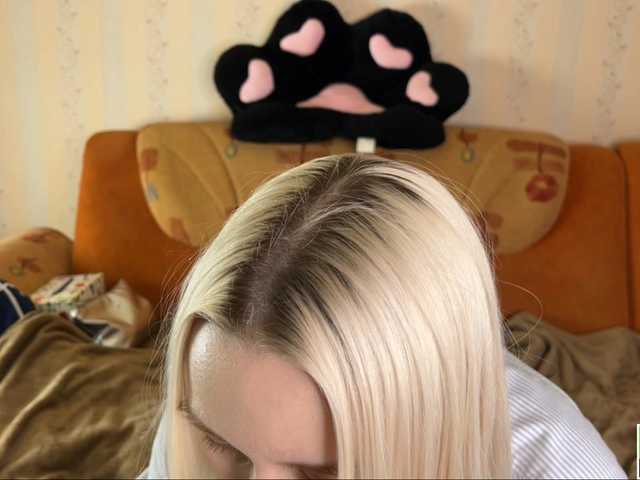 ialiceland live cam on BongaCams