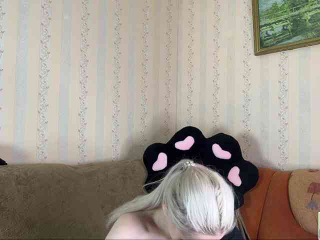 ialiceland Live Webcam on BongaCams