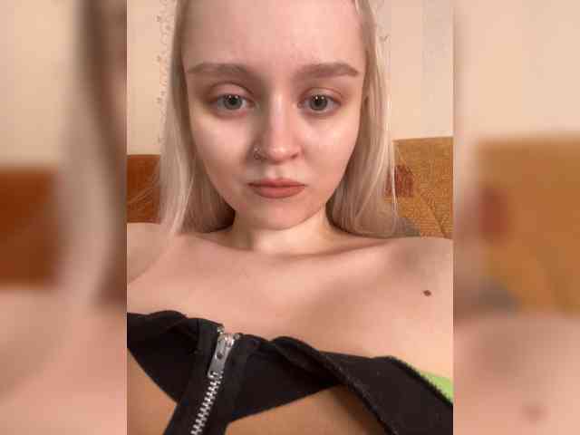 ialiceland Live Webcam on BongaCams