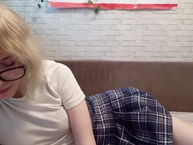 Vinika228 live cam on BongaCams