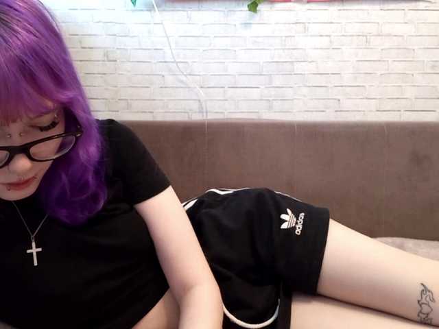 Vinika228 live cam on BongaCams