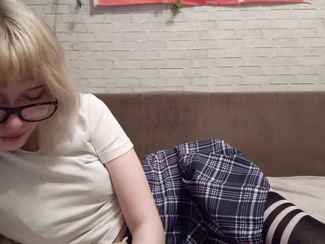 Vinika228 live cam on BongaCams