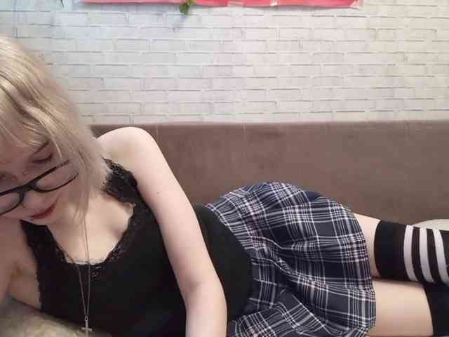 Vinika228 webcam