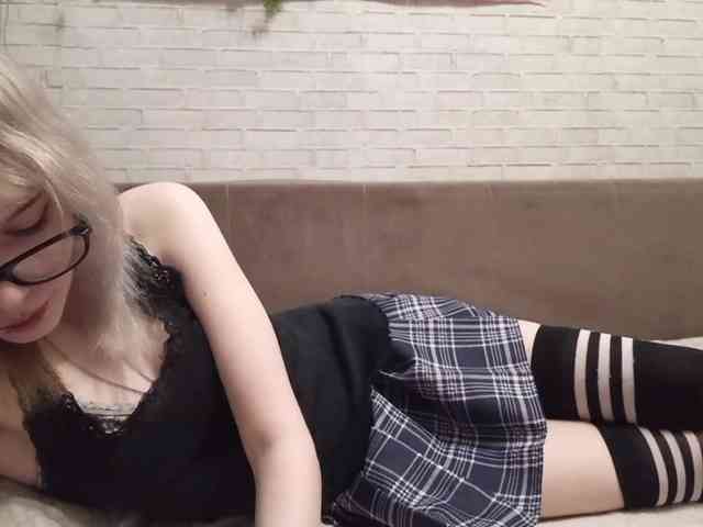 Vinika228 webcam