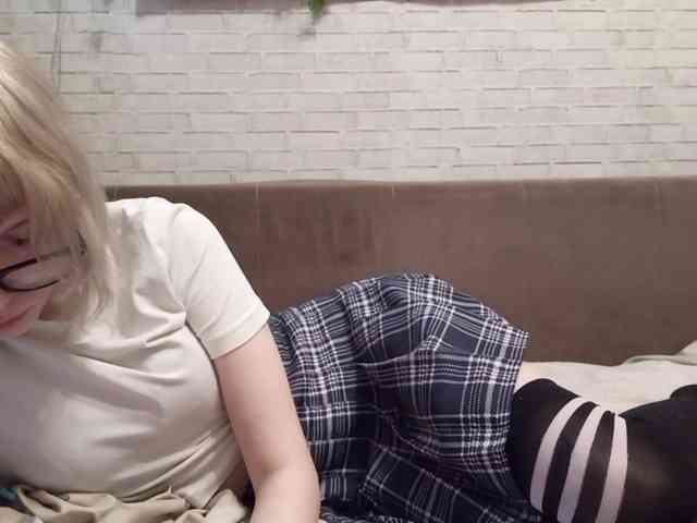 Vinika228 webcam