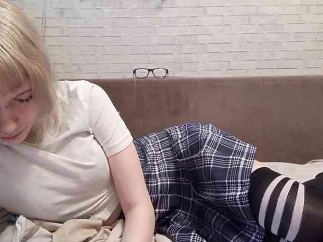 Vinika228 webcam