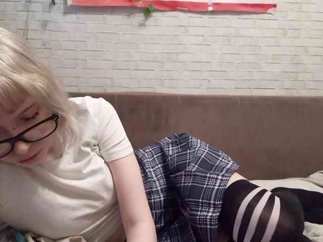 Vinika228 webcam