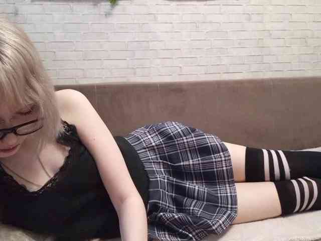 Vinika228 webcam