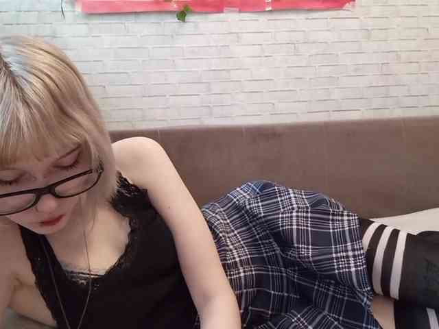 Vinika228 webcam