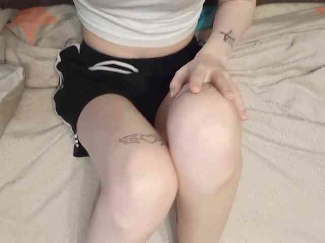 Vinika228 webcam