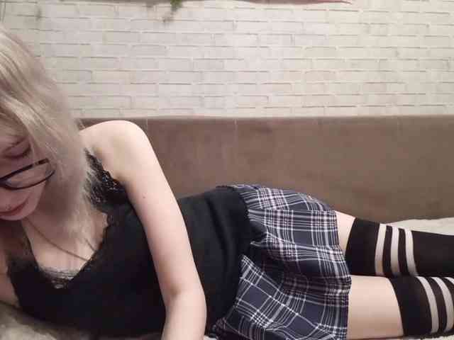 Vinika228 webcam
