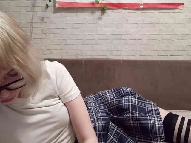 Vinika228 webcam