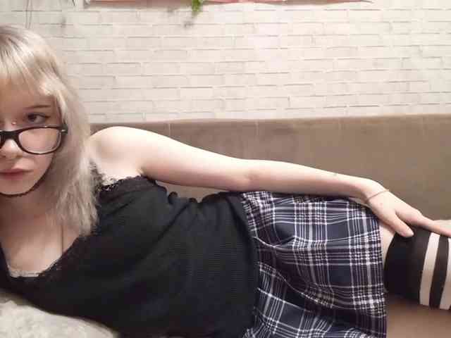 Vinika228 webcam
