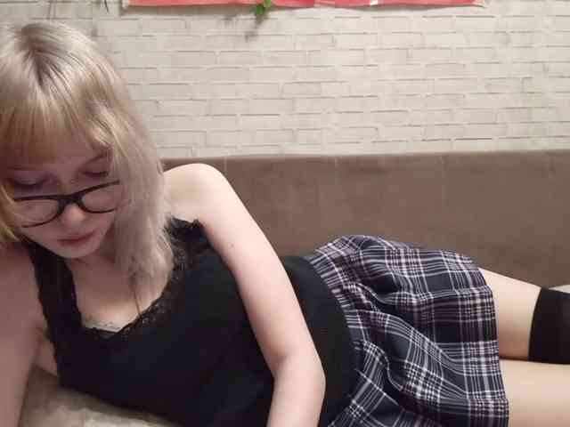 Vinika228 webcam
