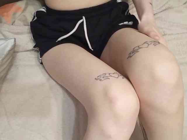 Vinika228 webcam