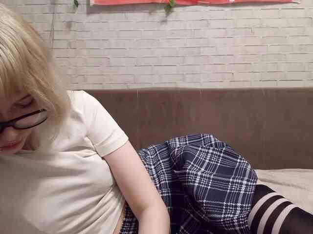 Vinika228 webcam