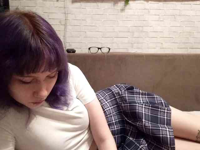 Vinika228 webcam