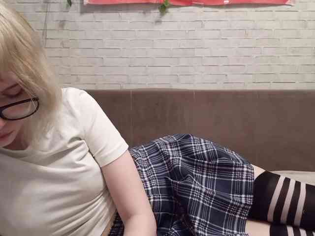 Vinika228 webcam