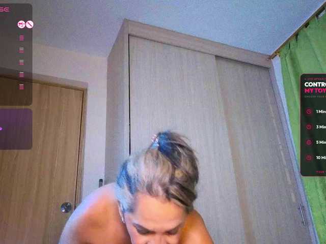 mariangellive live cam on BongaCams