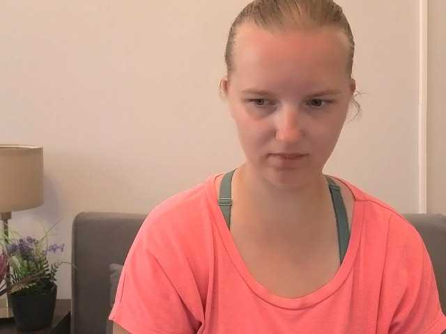 RoseNatural live cam on BongaCams