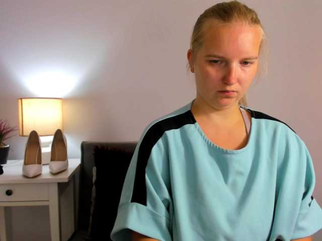 RoseNatural live cam on BongaCams