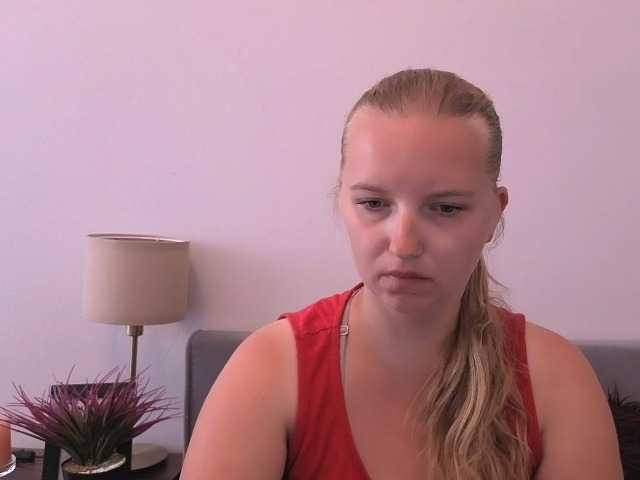 RoseNatural live cam on BongaCams
