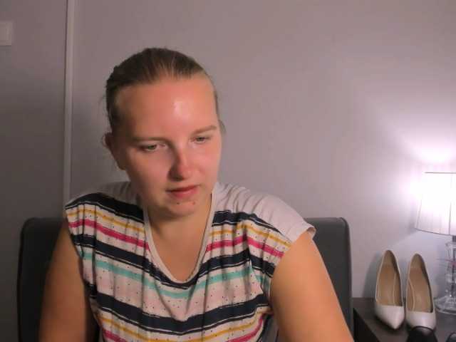 RoseNatural live cam on BongaCams
